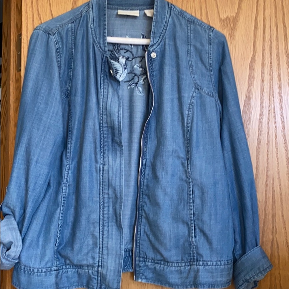 Beautiful jean jacket !